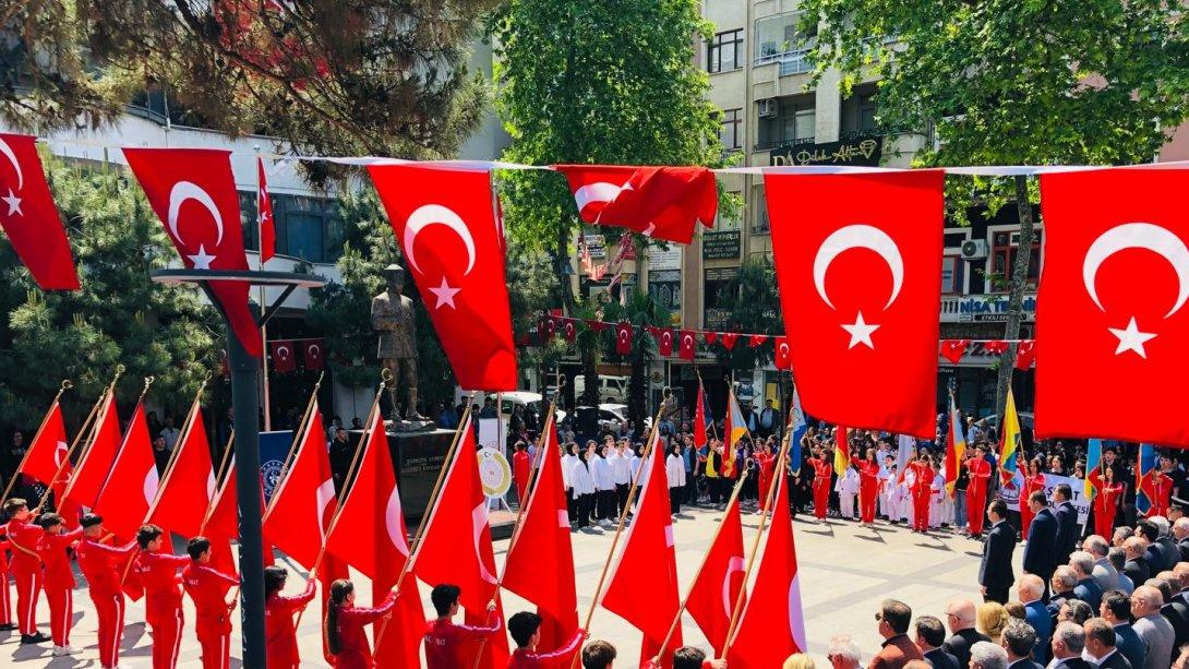 19 Mayıs Atatürk'ü Anma, Gençlik ve Spor Bayramı Kutlama Programı Yapıldı.